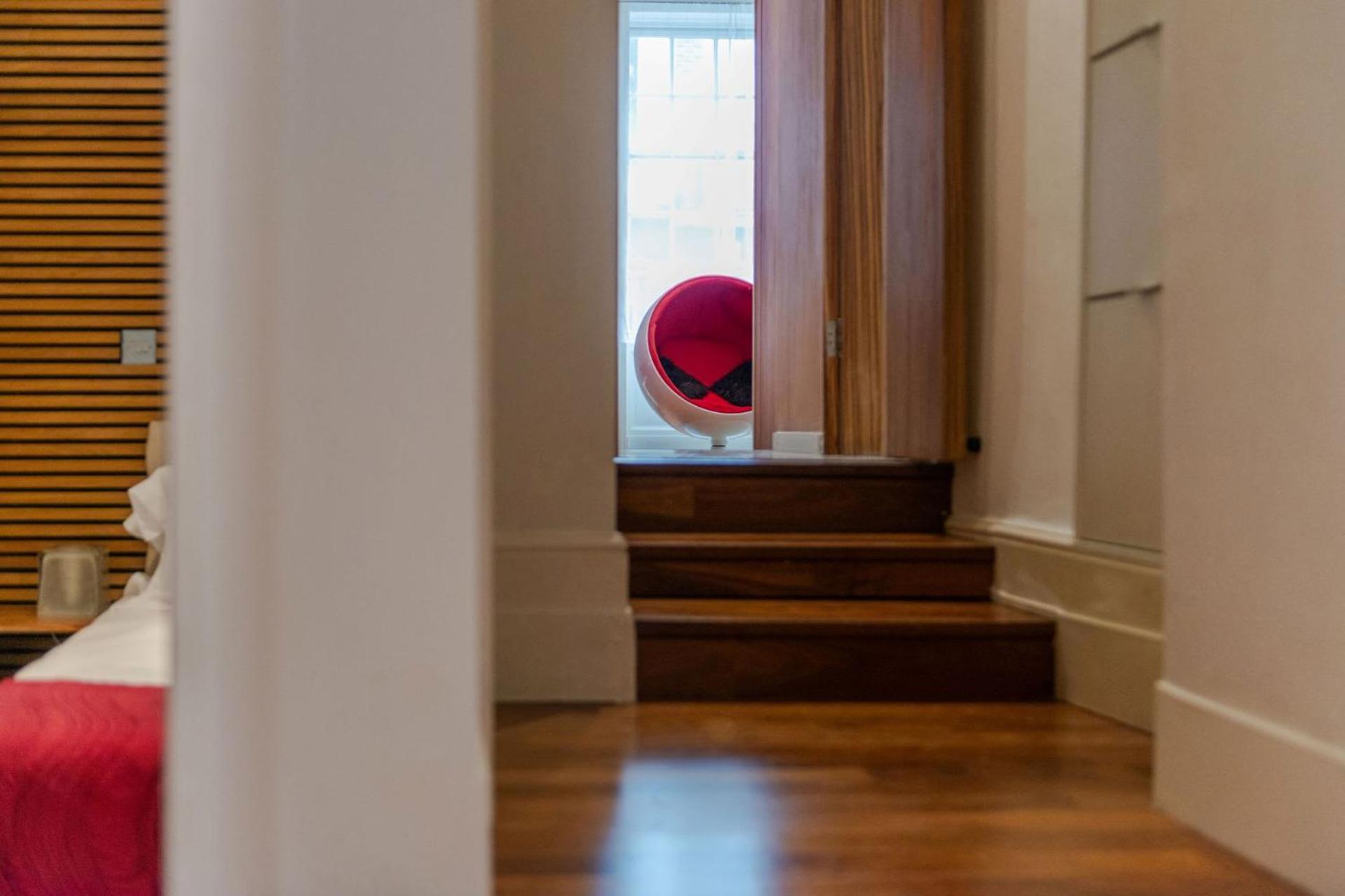 The "Red Room Apartment" - Fitzrovia - By Frankie Says London Eksteriør bilde